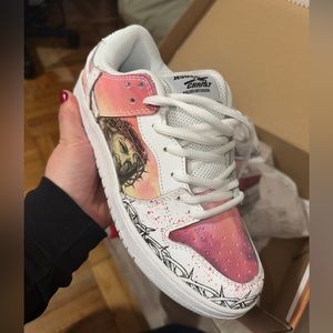 Passion of Christ sneakers - brand new in box limited edition - Kito Online